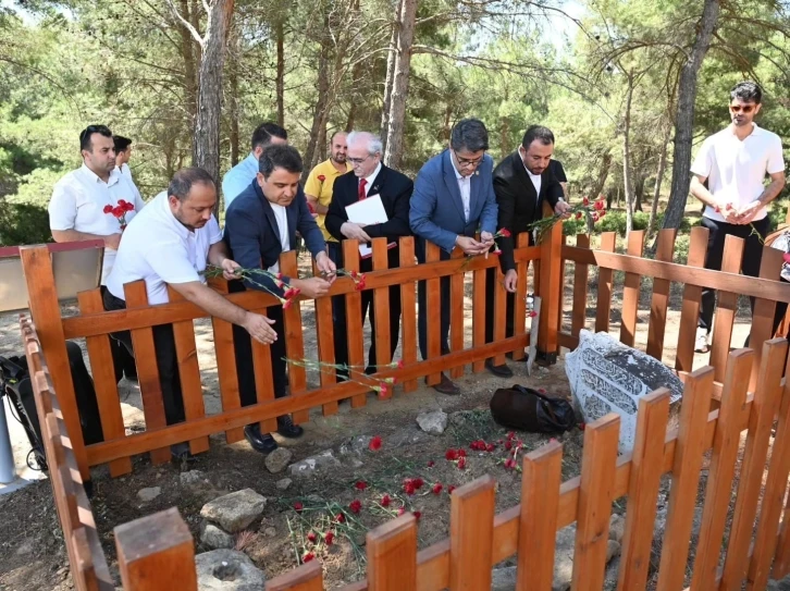 Milli Kahraman Tabip Binbaşı Mehmet İsmail Bey Kabri Başında Anıldı