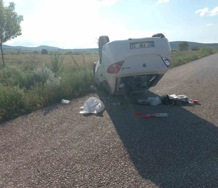 Takla atan otomobilden emniyet kemeri sayesinde burnu bile kanamadan çıktı
