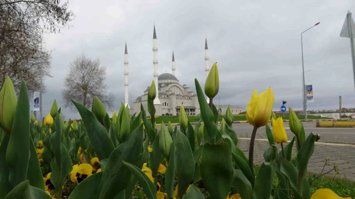 Tamamlandığında Doğu Karadeniz’in en büyük cami ve külliyesi olacak
