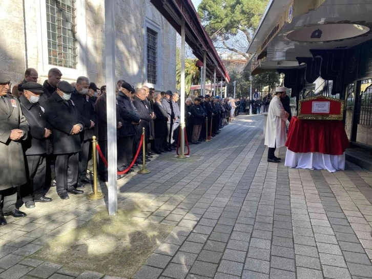 ’Tamburalı Paşa’ Hasan Kundakçı Üsküdar’da askeri tören ile son yolculuğuna uğurlandı