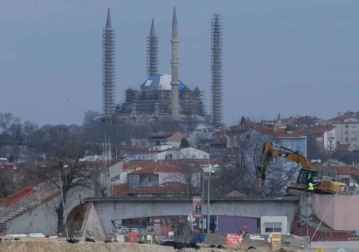 Tarihi Tunca Köprüsü 5 gün trafiğe kapatıldı
