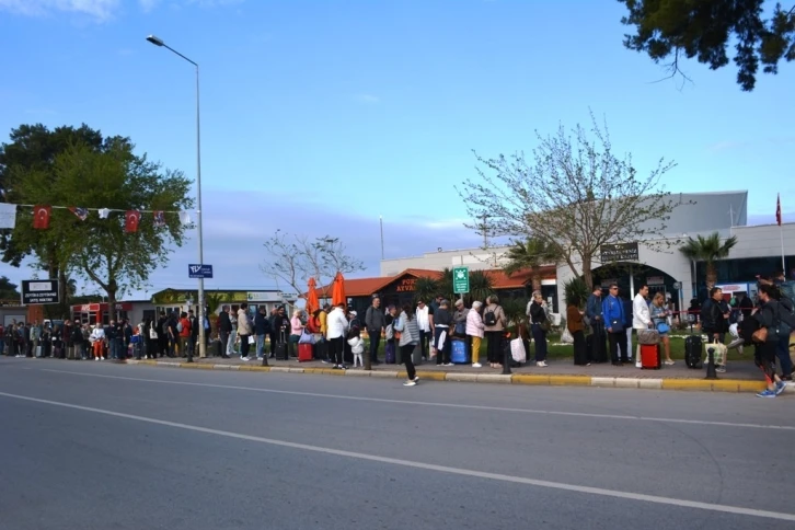 Tatilciler bayramda Yunan adalarına akın etti