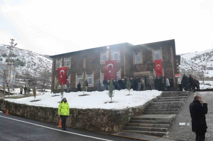 Tatvan’da “Kur’an Kursu ve Taziye Evi” açılışı yapıldı
