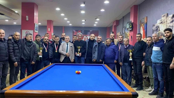 Tatvan’da öğrenciler yararına “Bilardo Turnuvası” düzenlendi
