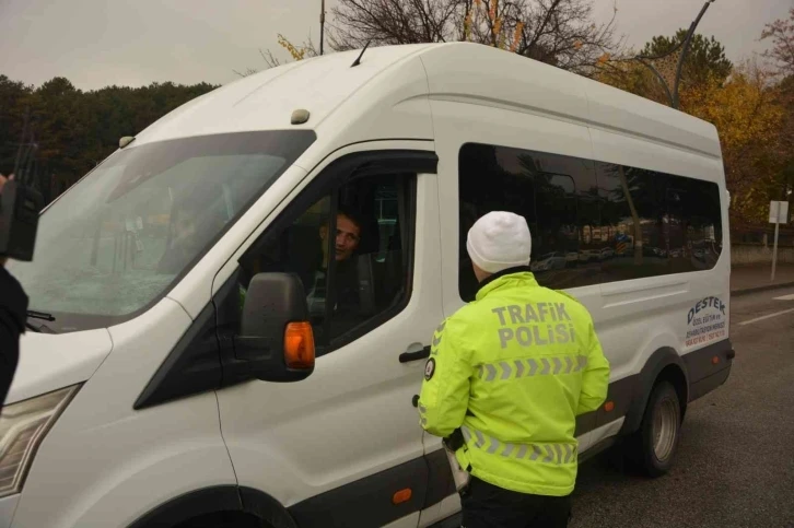 Tatvan’da zorunlu kış lastiği denetimi yapıldı
