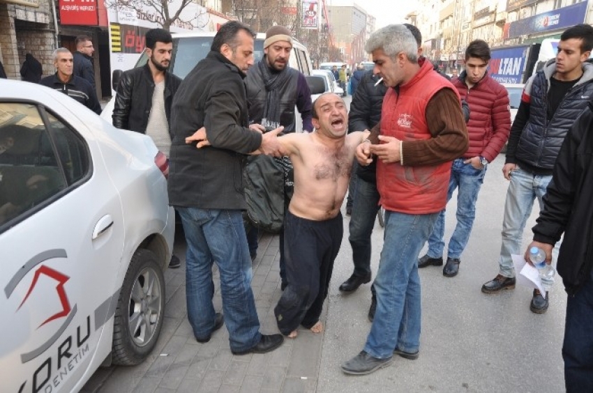 Bursa'da şikayet edilmesine kızan temizlik görevlisi...