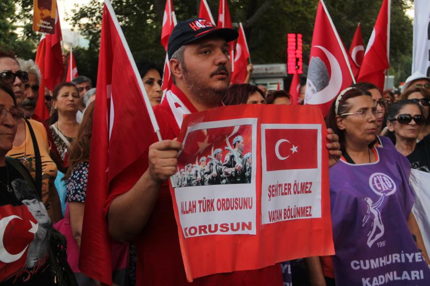 Teröre tepki yürüyüşleri çığ gibi büyüyor!