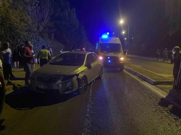 Tekirdağ’da otomobilin çarptığı motosikletli kurye yaralandı
