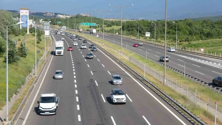 TEM’in Bolu geçişinde akıcı yoğunluk
