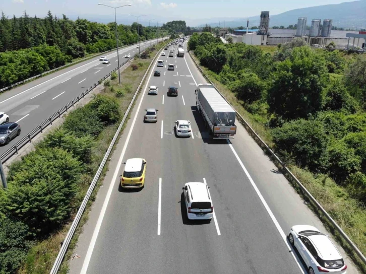 TEM otoyolunda bayram yoğunluğu
