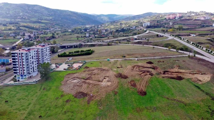 Temel kazısı sırasında Roma ve Helenistik dönemlere ait insan yerleşkesi bulundu
