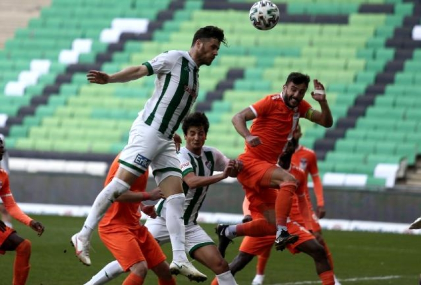 Zorlu maç Bursaspor'un