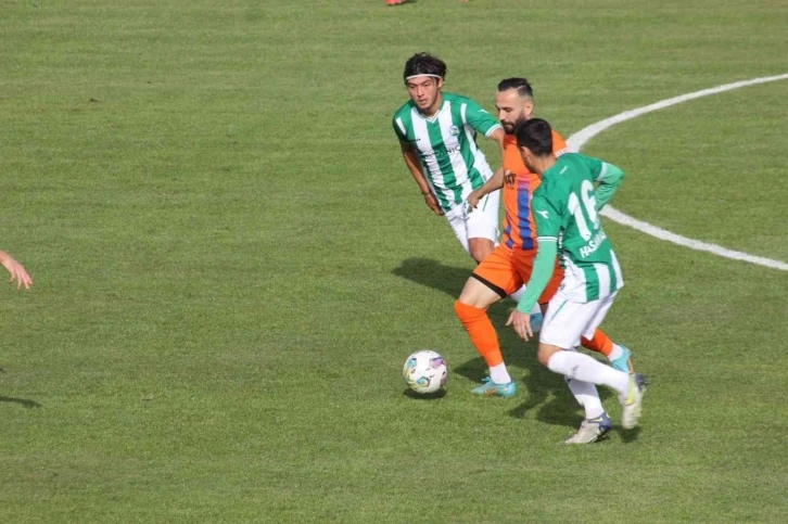 TFF 2. Lig: İskenderunspor: 1 - Serik Belediyespor: 1
