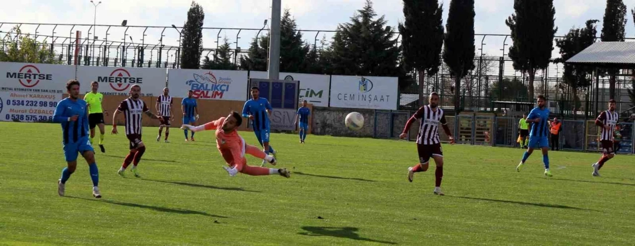 Karacabey Belediyespor evinde berabere kaldı