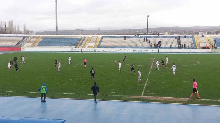 TFF 3. Lig: Kırıkkale BA: 0 - Kuşadasıspor: 0
