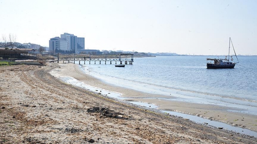 Çanakkale Boğazı'nda deniz suyu 15 metre çekildi