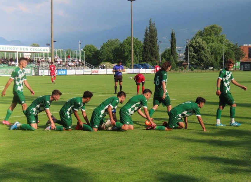 Gençler 6'da 6 yaptı