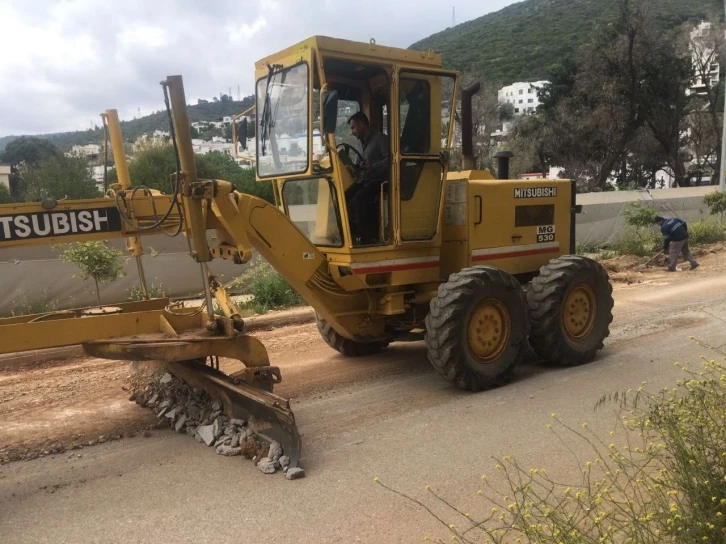 Torba Mahallesi’nde asfaltlama çalışması yapılıyor