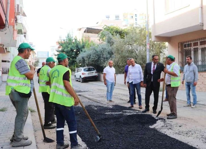 Toroslar’da hasar gören sokaklar yenileniyor
