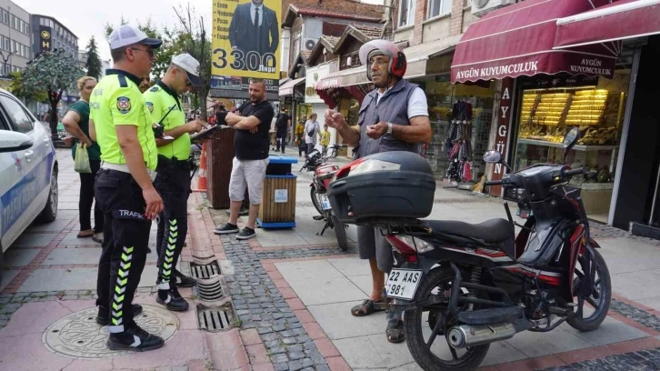 Trafiğe kapalı alanda motosikletlilere yönelik uygulama yapıldı
