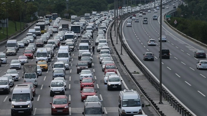 Trafiğe martta 191 bin 729 aracın kaydı yapıldı