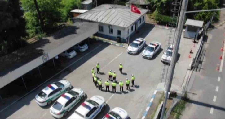 Trafik ekiplerinin yoğun bayram mesaisi
