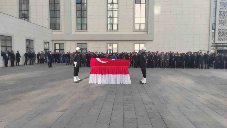 Trafik kazasında şehit olan bekçi için Ankara Emniyet Müdürlüğünde tören düzenlendi
