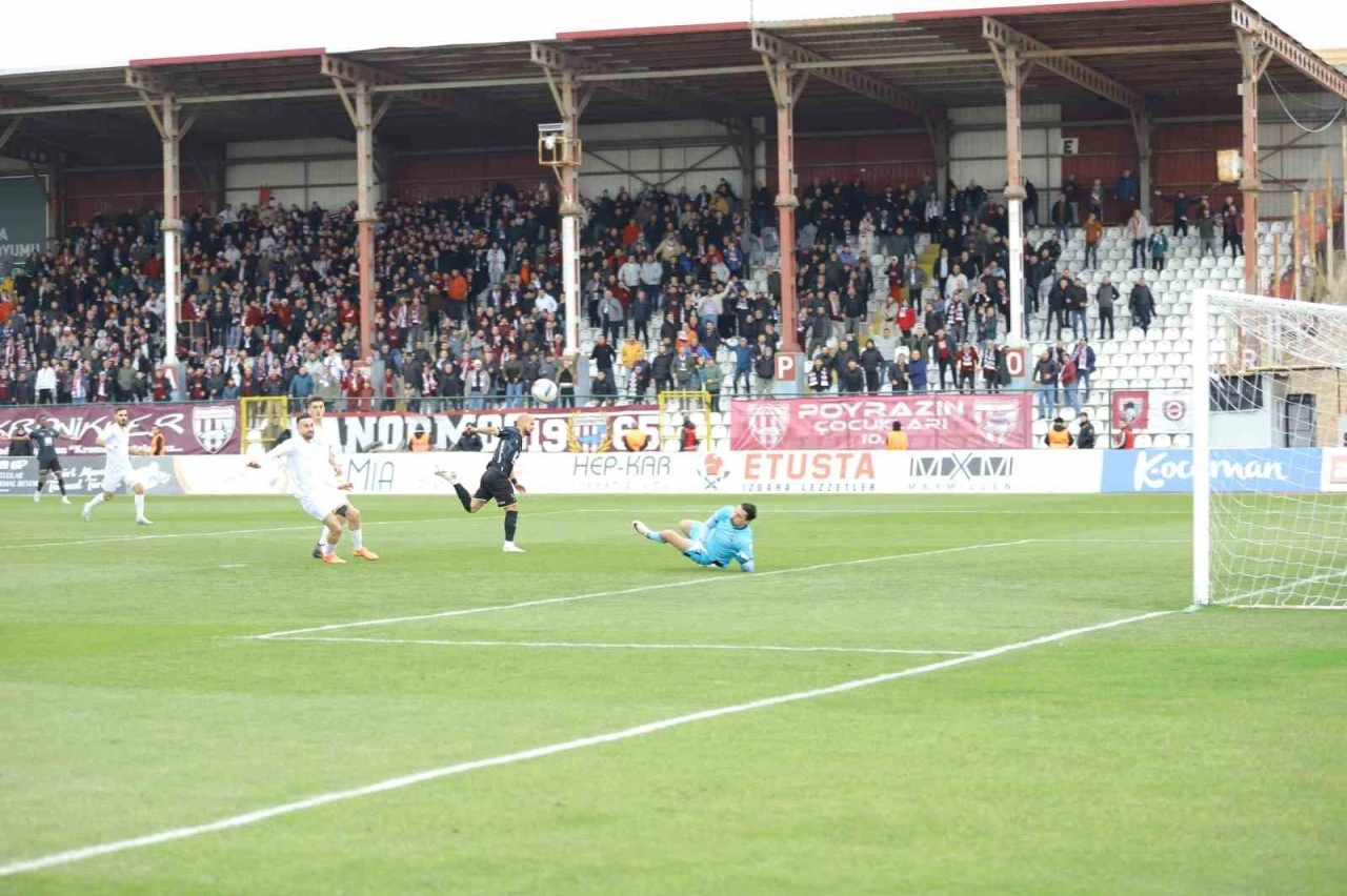 Bandırmaspor: 2 - Manisa Futbol Kulübü: 3