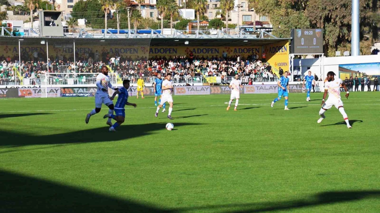 Trendyol Süper Lig: Bodrum FK: 0 - Kayserispor: 0 (İlk yarı)
