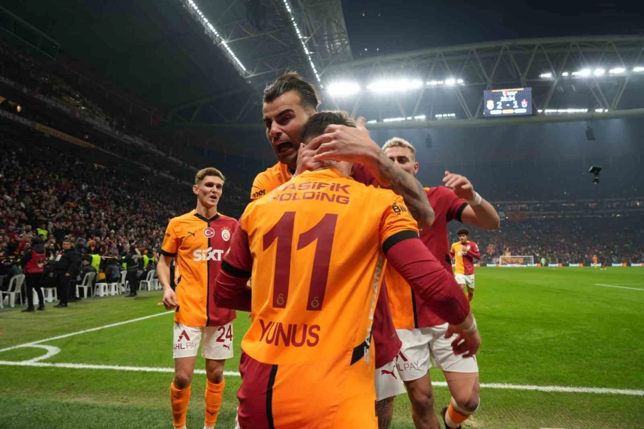 Trendyol Süper Lig: Galatasaray: 4 - Trabzonspor: 3 (Maç sonucu)
