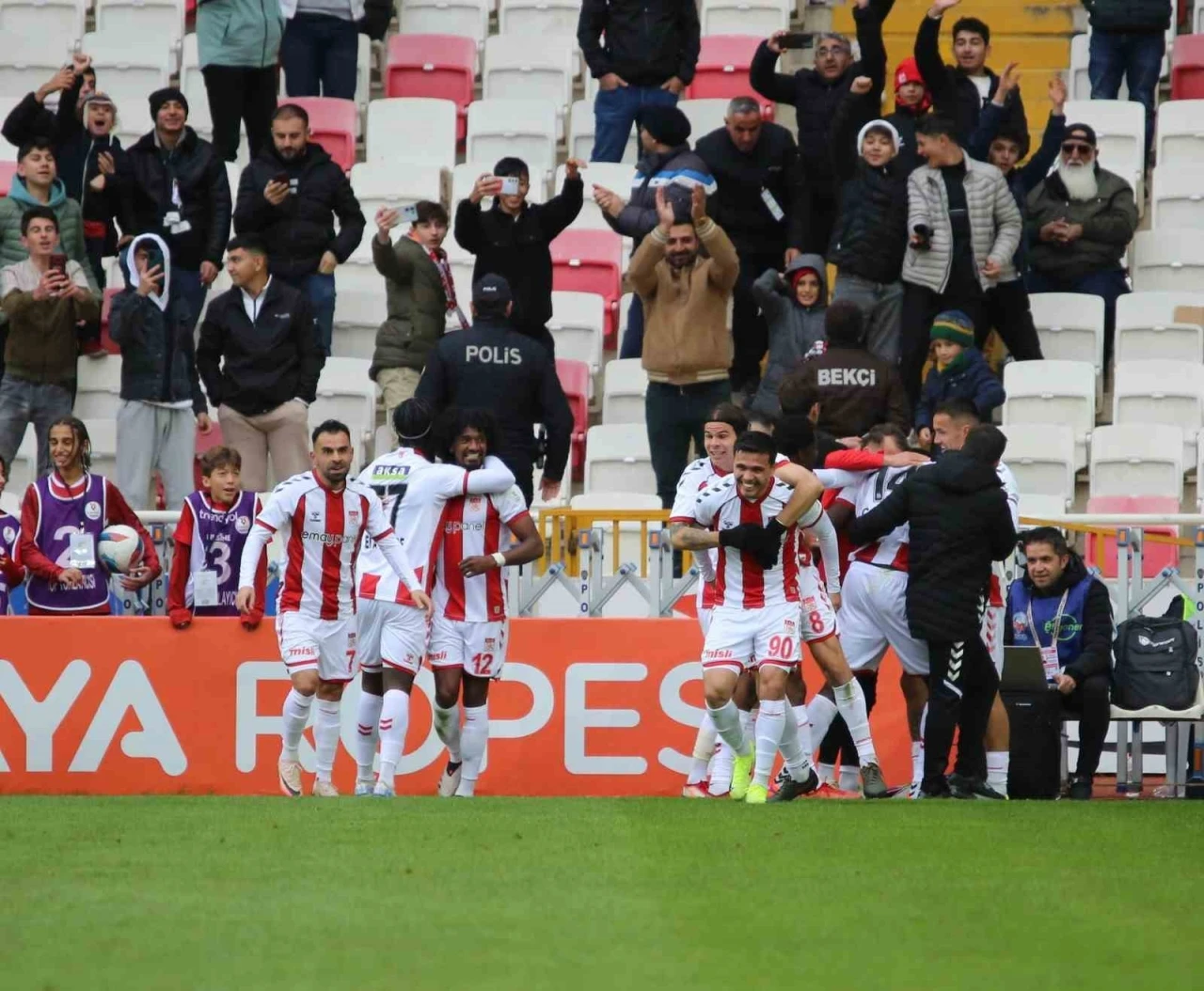 Trendyol Süper Lig: NG Sivasspor: 3 - A. Hatayspor: 2 (Maç sonucu)
