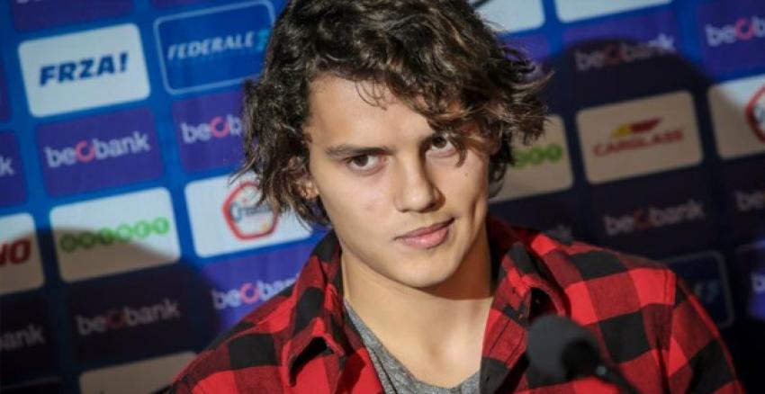 Enes Ünal'dan 16 desteği