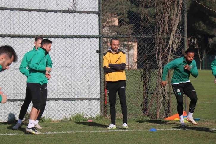 Tuncay Şanlı: “Futbol oynarken hakem konuşmam, çünkü cevap verebileceğim yer sahadır”
