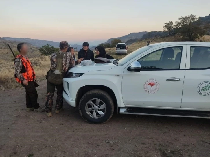 Tunceli’de kınalı keklik avlayan 2 kişiye işlem yapıldı
