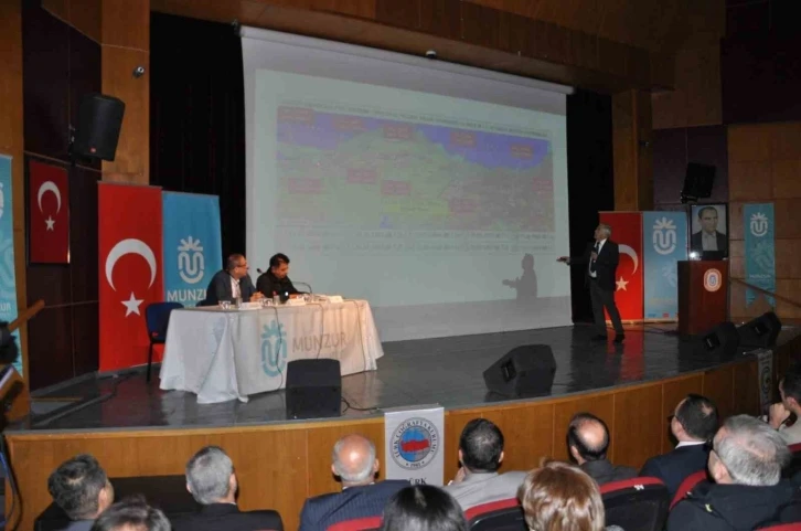 Tunceli’de "Deprem Dirençliliği Paneli" düzenlendi
