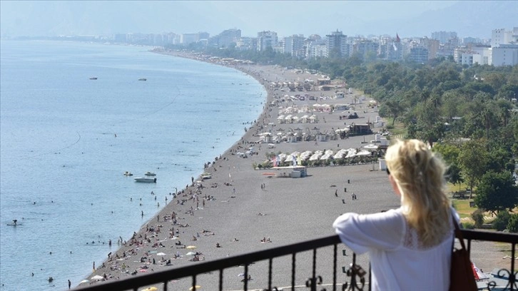 Turizmciler sektörün 2023'ü yüzde 15 büyümeyle tamamlayacağını öngörüyor