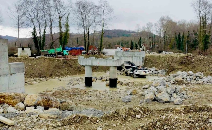 Türkeli Yılanlık Köprüsü’nün yüzde 75’i tamamlandı