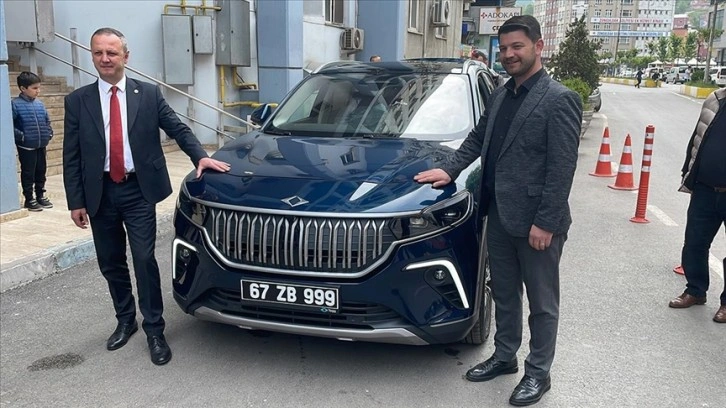 Türkiye'nin yerli otomobili Togg, Zonguldak Belediyesinin yeni makam aracı oldu