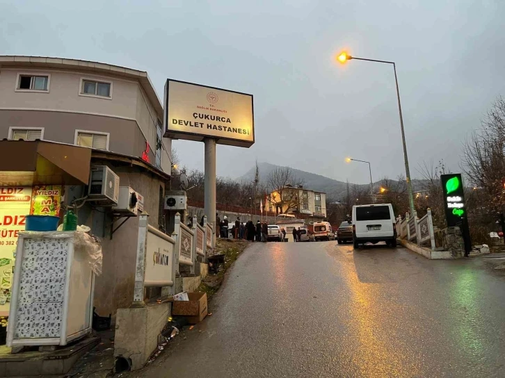 Turnuvaya giden öğrencileri taşıyan araç kaza yaptı