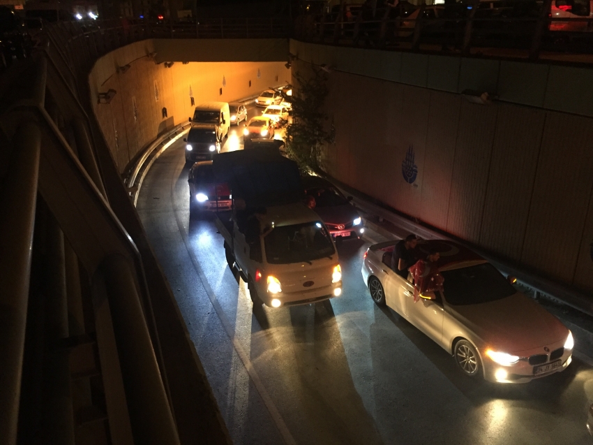 15 Temmuz Demokrasi Otogarı’nda asker uğurlama yoğunluğu