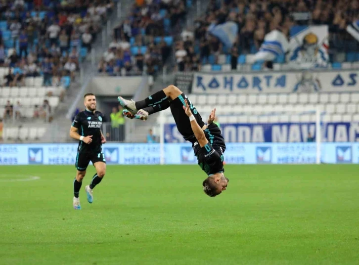 UEFA Avrupa Konferans Ligi: Osijek: 1 - Y. Adana Demirspor:1  (İlk yarı)
