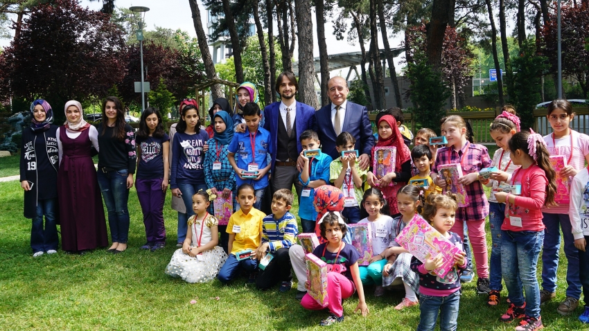 Çocuk şenliği’nde Suriyeli çocuklar unutulmadı