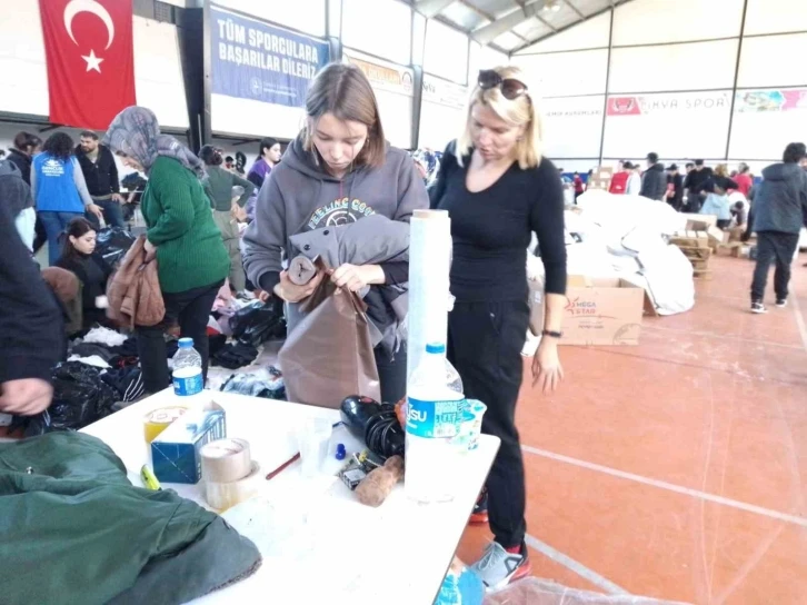 Ukraynalı anne ve kızının vefası takdir topladı
