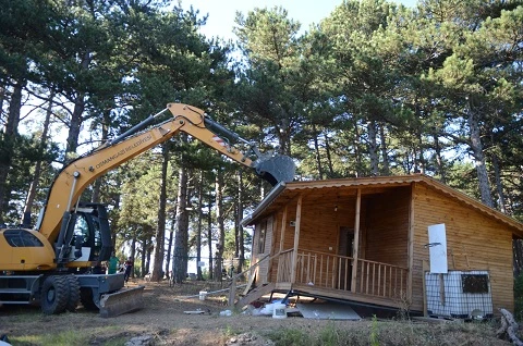 Uludağ'a ihanet edenlerin yapıları tek tek yıkılıyor 