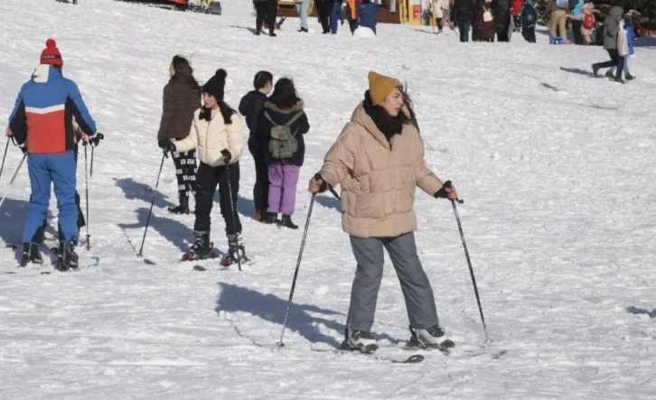 Uludağ'da pistler hareketlenmeye başladı 