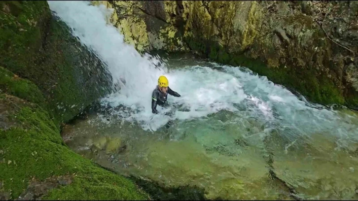 Uludağ’ın şelalelerine girmek yürek istiyor