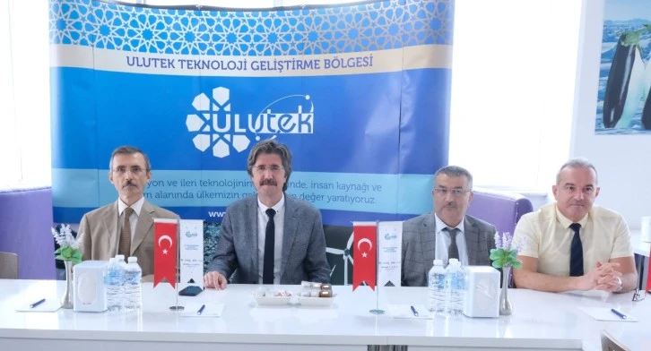 Uludağ Üniversitesi yönetimi ULUTEK  firmaları ile bir arada