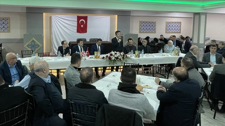 Uluslararası Demokratlar Birliği, İngiltere'de iftar programı düzenledi