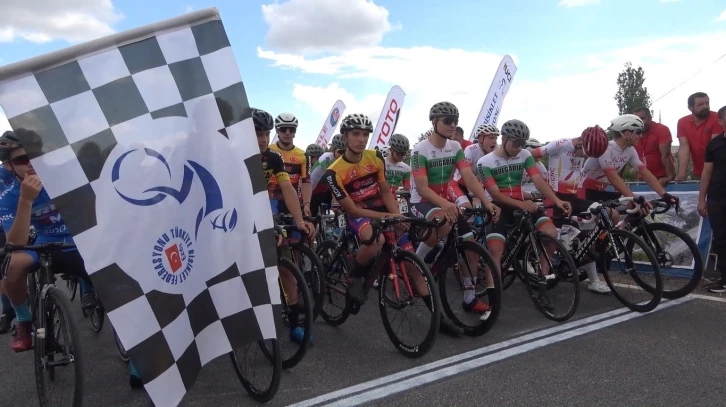 Uluslararası Road Race Kırıkkale 2.2 UCI Bisiklet Yarışları devam ediyor
