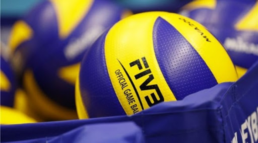 Karacabey Belediyespor Voleybol Takımı 10 oyuncuyla sözleşme imzaladı